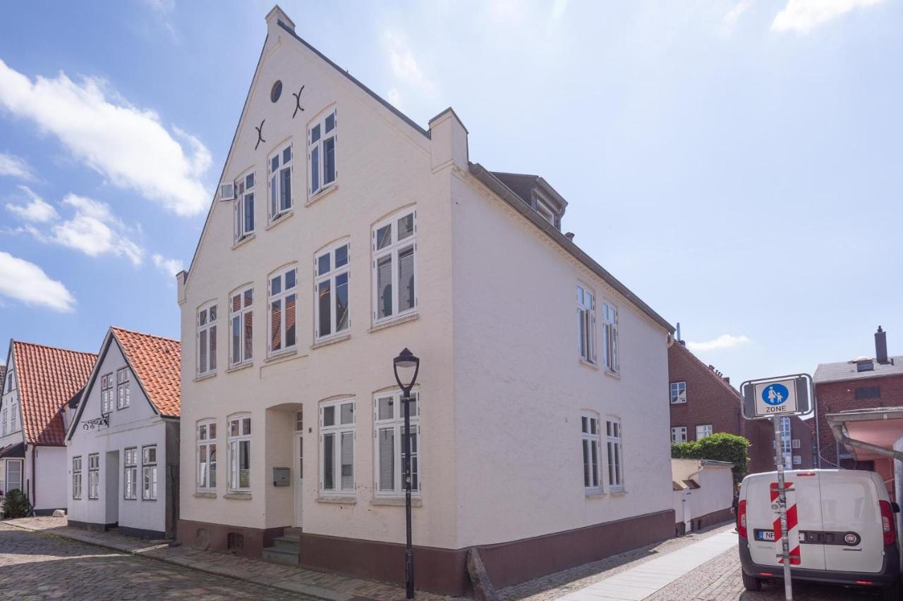 Apartmenthaus Theodor Storm Meeresstrand Husum  Extérieur photo