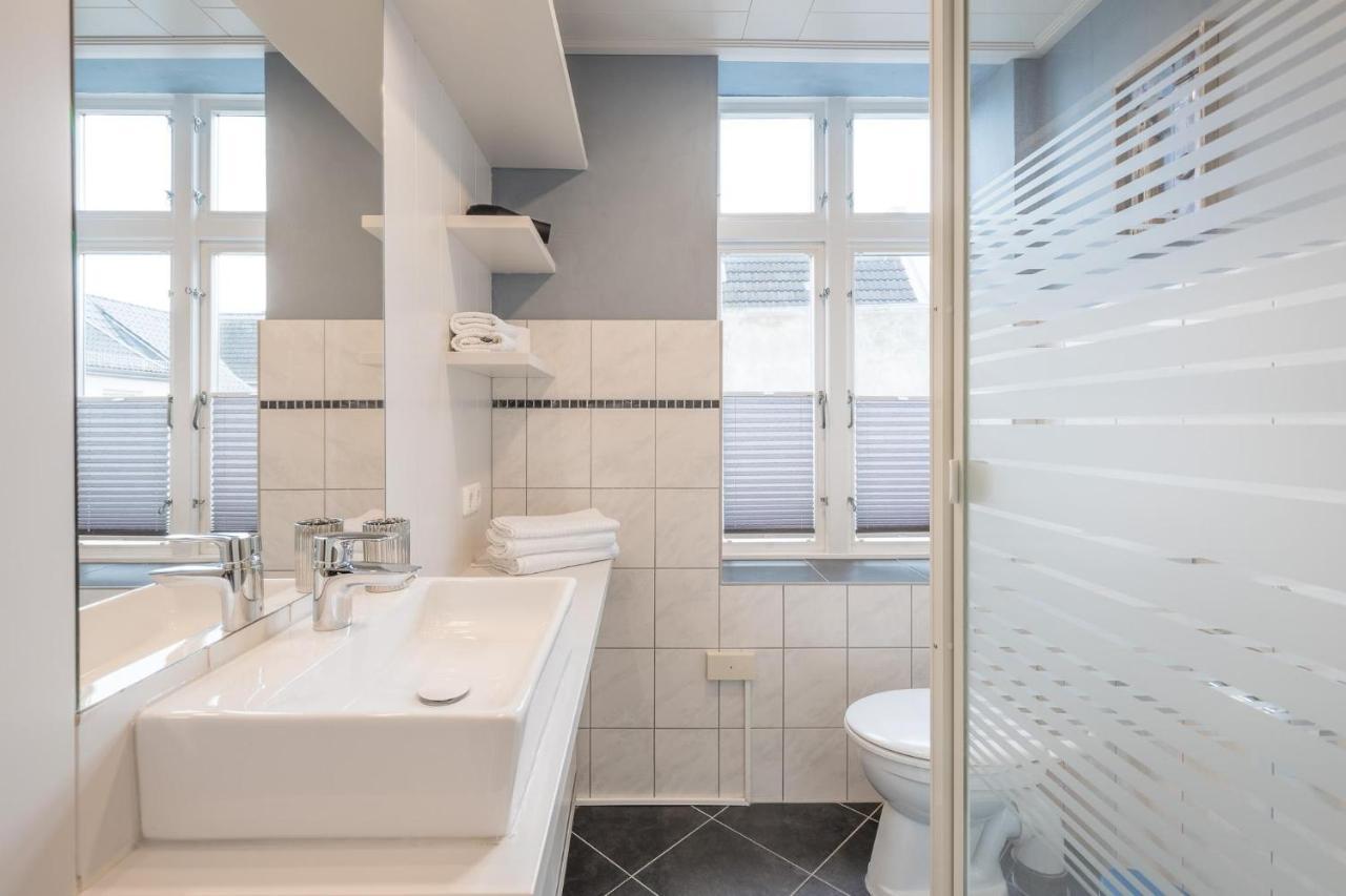 Apartmenthaus Theodor Storm Meeresstrand Husum  Extérieur photo