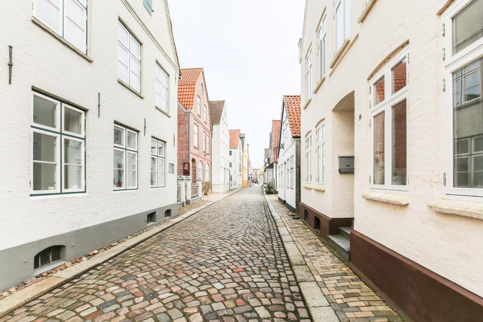 Apartmenthaus Theodor Storm Meeresstrand Husum  Extérieur photo